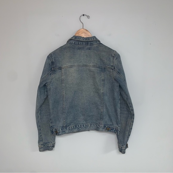 Forever 21 Jean Jacket Women’s Size Small Vintage Blue Wash Cotton Denim  Button - Picture 4 of 7